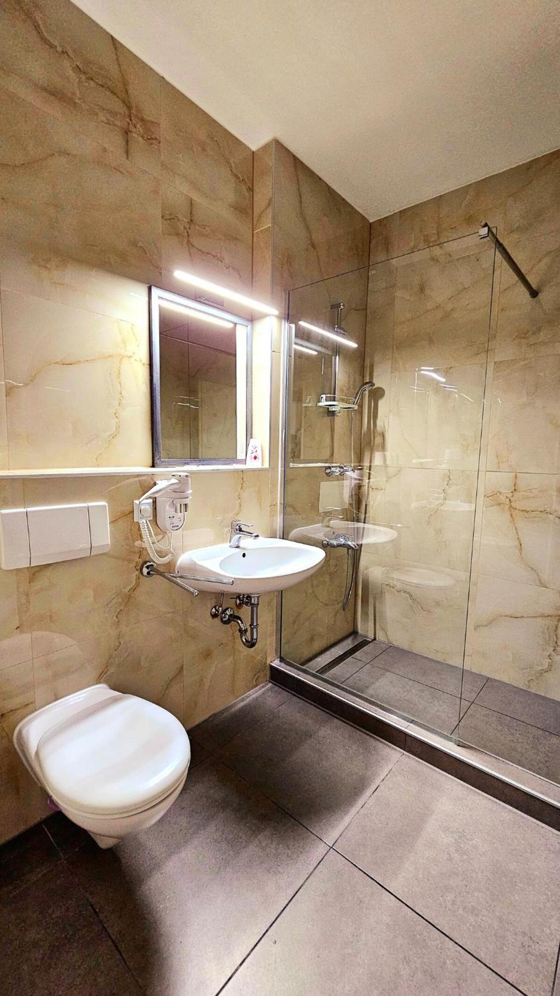 Broj 5 * Oberschleissheim